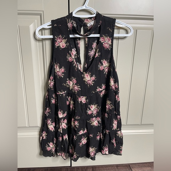 American eagle floral top - Picture 2 of 5